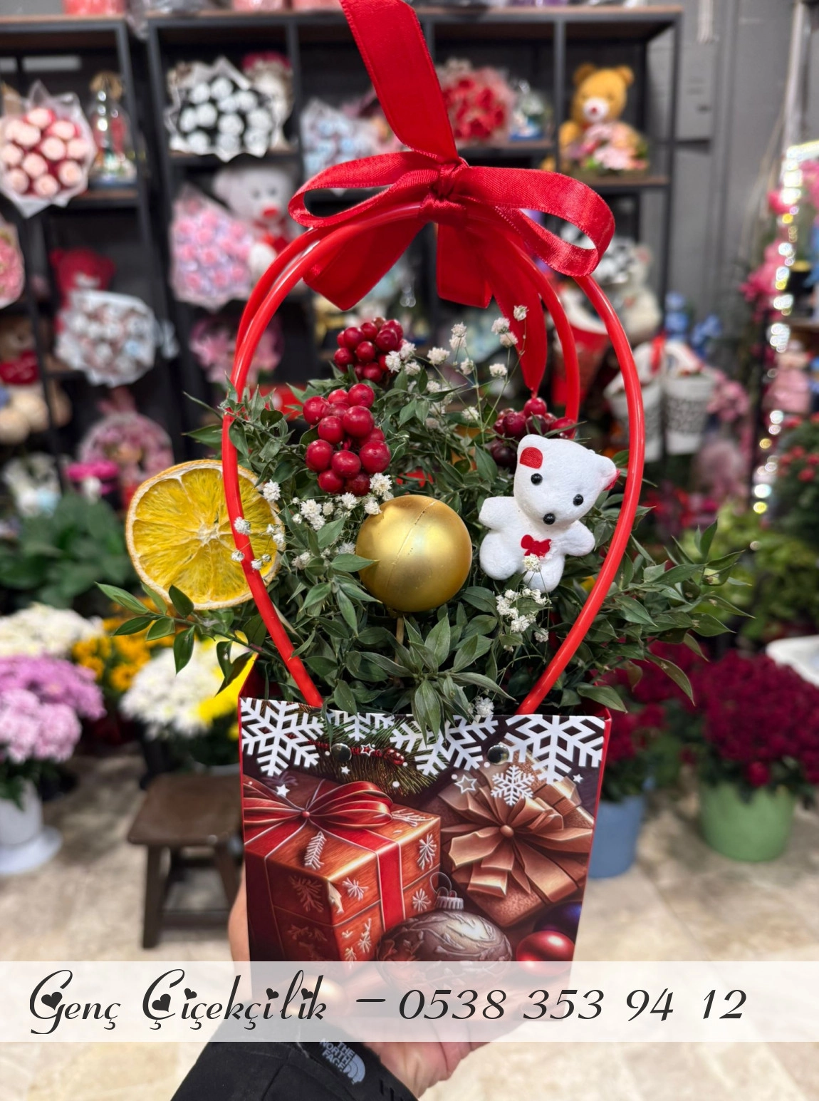 Kırmızı Çantalı Kokina Aranjmanı