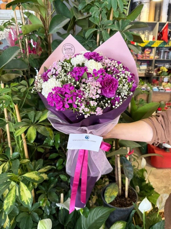 5 Karanfil Hüsnü Yusuflu Buket