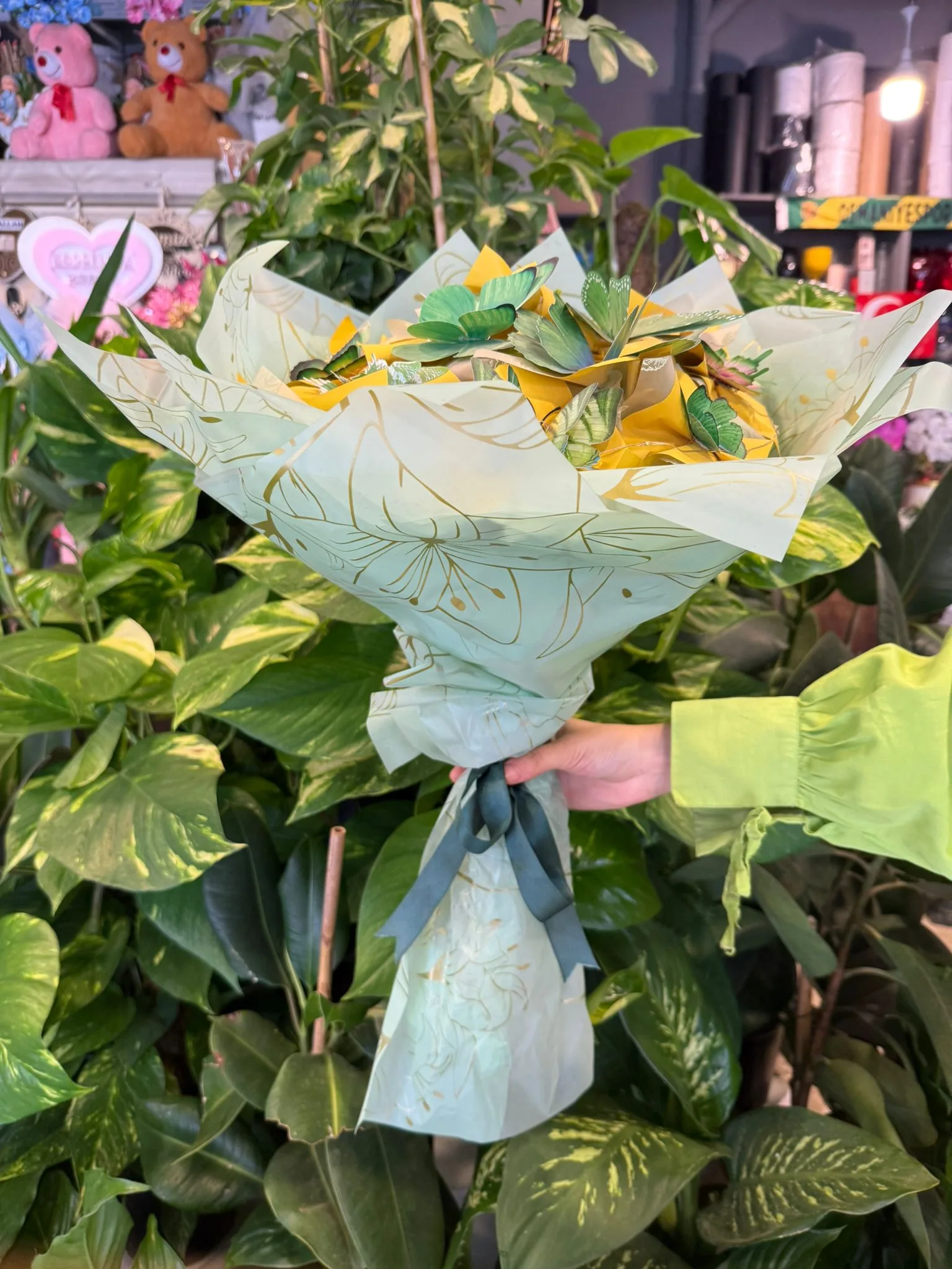 Işıklı Kelebek Buketi