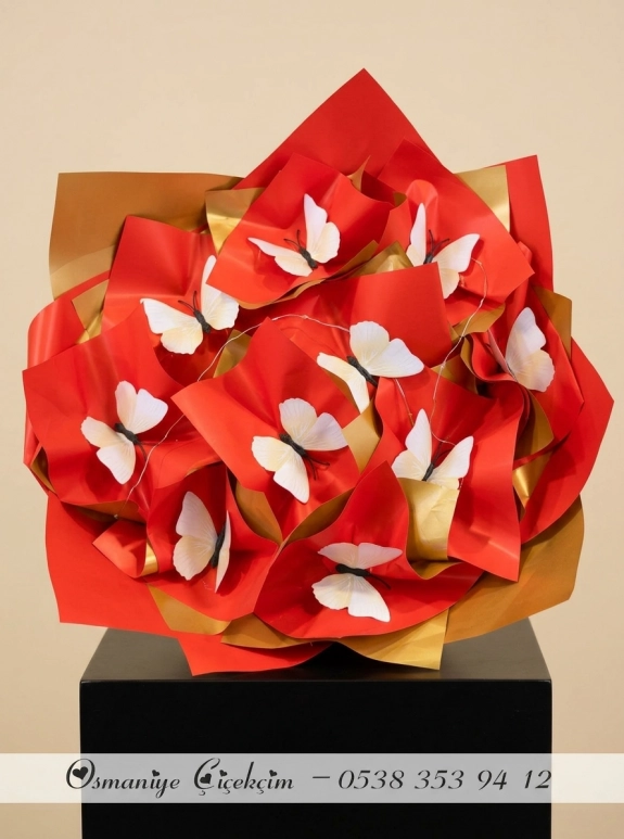 Işıklı Kelebek Buketi