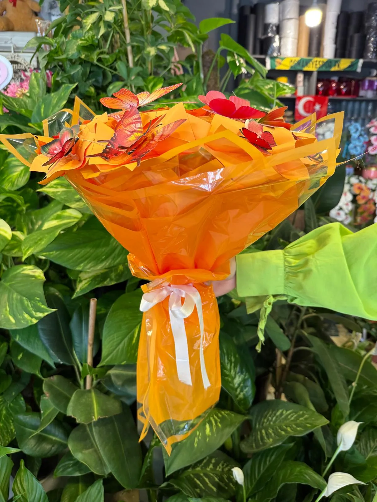 Işıklı Kelebek Buketi