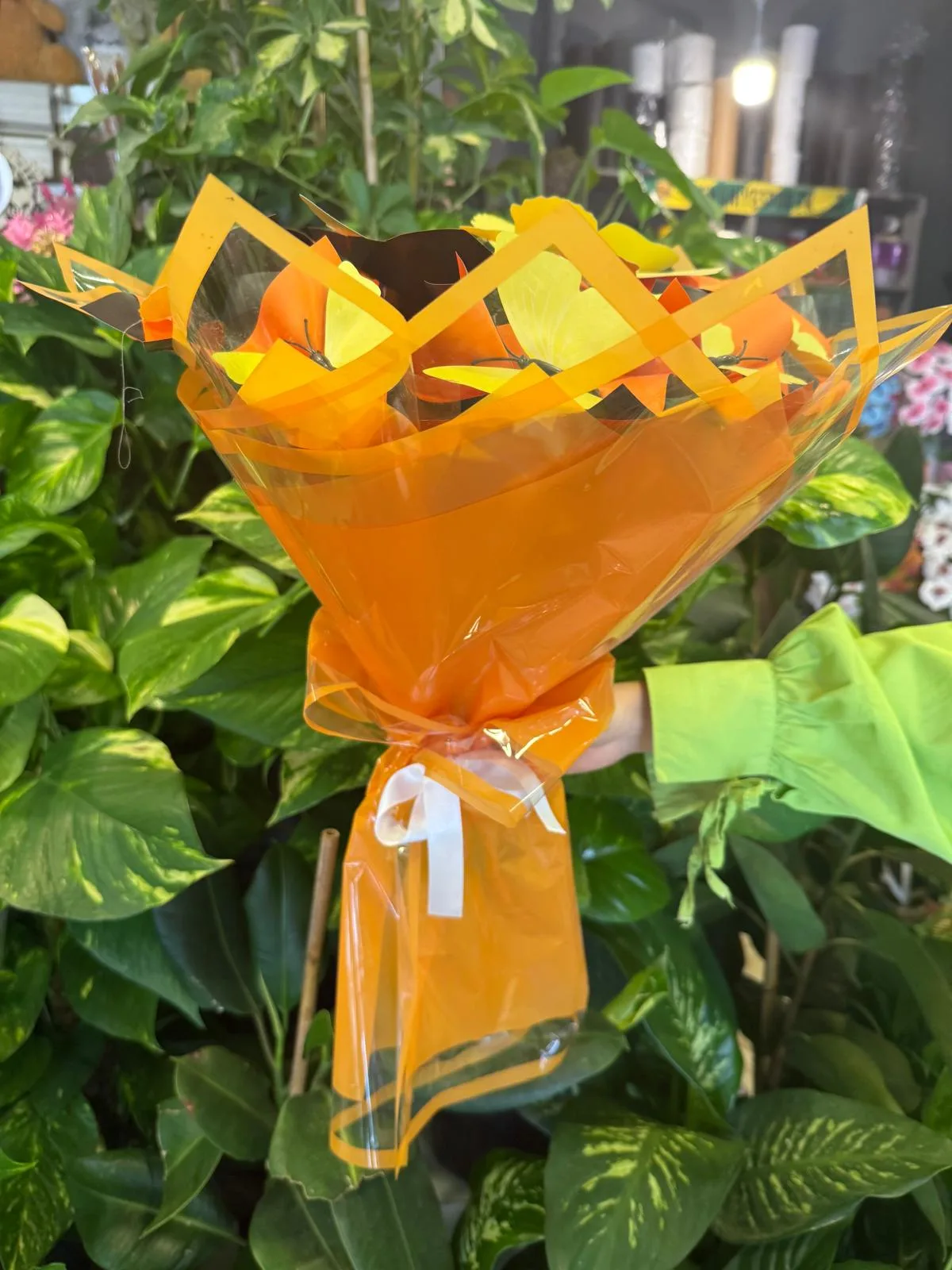 Işıklı Kelebek Buketi