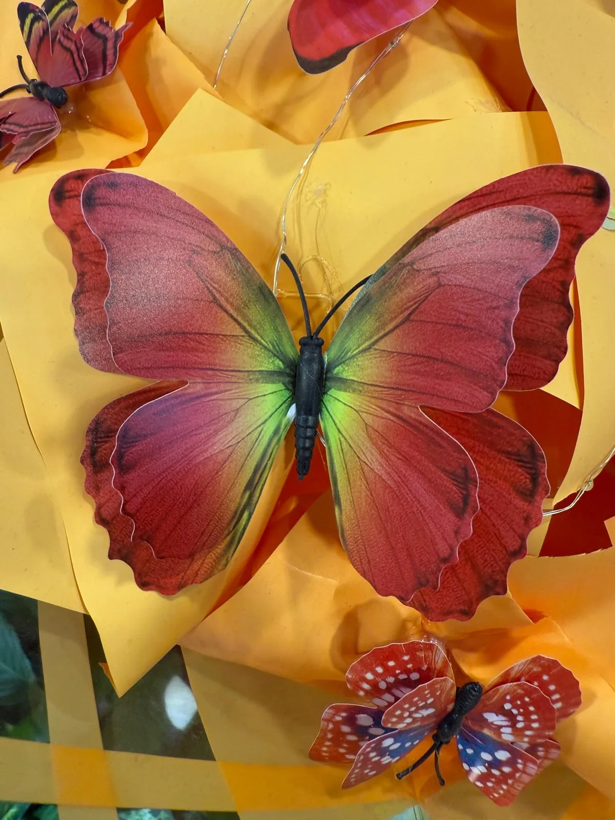 Işıklı Kelebek Buketi