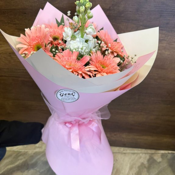 Renkli Gerbara Buketi