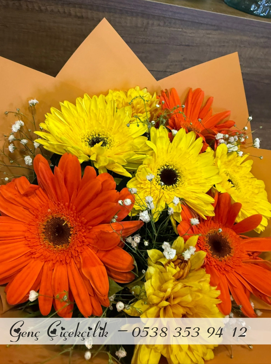 Renkli Gerbara Buketi